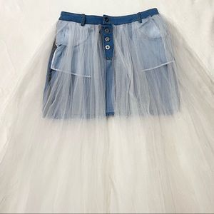 Fashion Nova tulle maxi skirt w/mini denim skirt underneath | size large